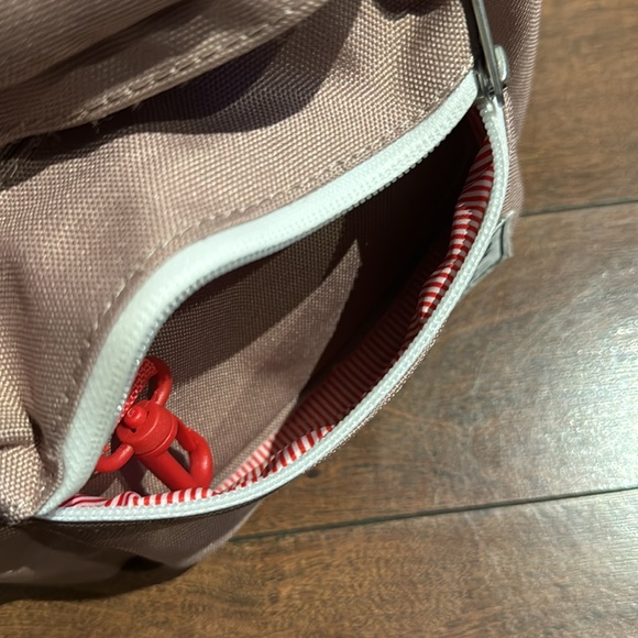 Herschel Pop Quiz Hip Pack - 3.5L - Picture 3 of 5